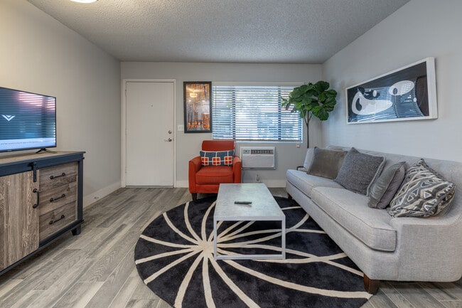 Vista Montana Apartments in Tucson, AZ - Foto de edificio - Interior Photo
