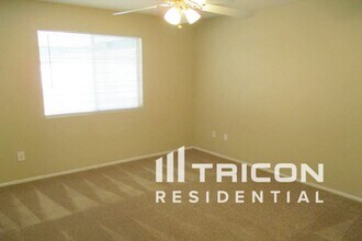 7100 W Cheryl Dr in Peoria, AZ - Building Photo - Building Photo