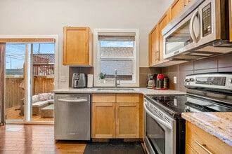 149-123 23 Ave NW in Calgary, AB - Building Photo - Building Photo