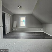 5 E McNeal St, Unit 1 in Millville, NJ - Building Photo - Building Photo