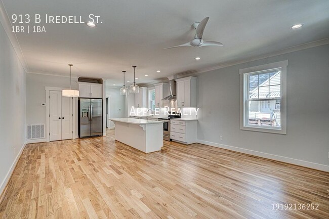 913 Iredell St in Durham, NC - Building Photo - Building Photo