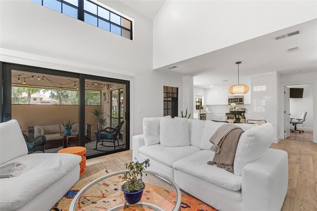 property at 376 Prestwick Cir