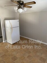 67 Bentley St in Lapeer, MI - Building Photo - Building Photo