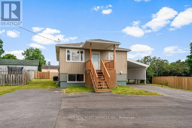 property at 101 Main St E