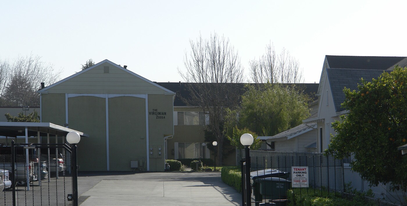 The Virginian in Castro Valley, CA - Foto de edificio