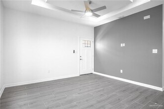 604 N Onyx Ave, Unit 2 in Edinburg, TX - Building Photo - Building Photo