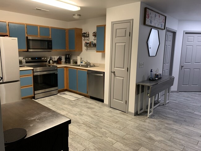 3505 Fallon St, Unit B14 in Bozeman, MT - Foto de edificio - Building Photo