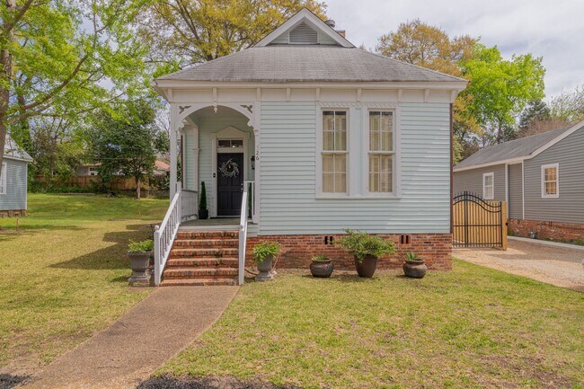 property at 526 Broadway