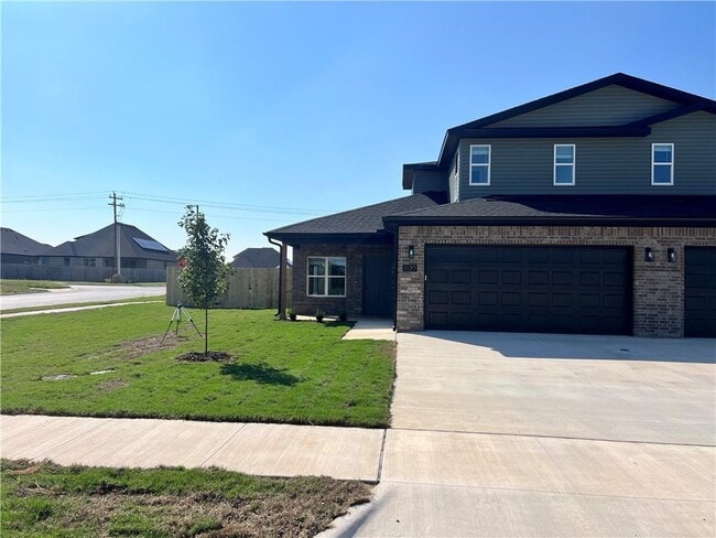 620 Cosmos St in Centerton, AR - Building Photo - Building Photo