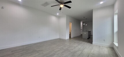 8308 Prairie View Dr in Houston, TX - Building Photo - Building Photo