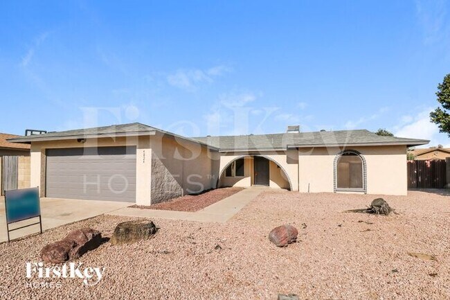 4824 W Cinnabar Ave in Glendale, AZ - Building Photo - Building Photo