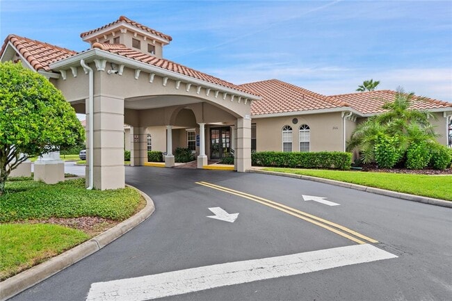 730 Brunello Dr in Davenport, FL - Building Photo - Building Photo