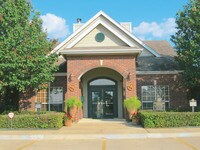 Building Photo - University Hill Apartments in Nacogdoches, Texas