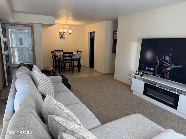 6 Northrup Dr in Brick, NJ - Building Photo - Building Photo