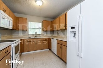 220 Rontunda Dr in Kissimmee, FL - Building Photo - Building Photo