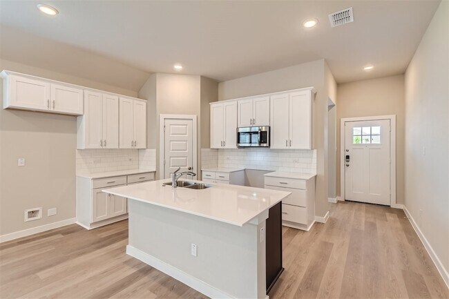 4702 Deadwood Dr in Forney, TX - Building Photo - Building Photo