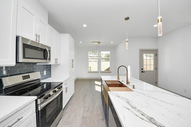 7973 Joy St in Houston, TX - Building Photo - Building Photo