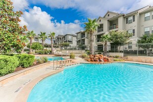 Allegre Point in Austin, TX - Building Photo