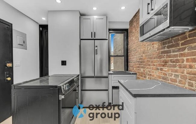 property at 446 W 52nd St
