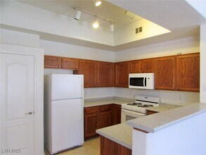 3375 Cactus Shadow St in Las Vegas, NV - Building Photo - Building Photo