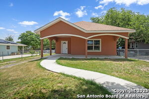 9322 Clamp Ave in San Antonio, TX - Foto de edificio - Building Photo