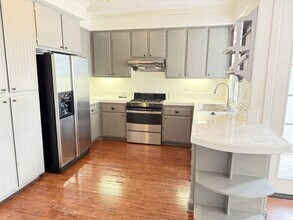 67 Essex Ln in Irvine, CA - Building Photo - Building Photo