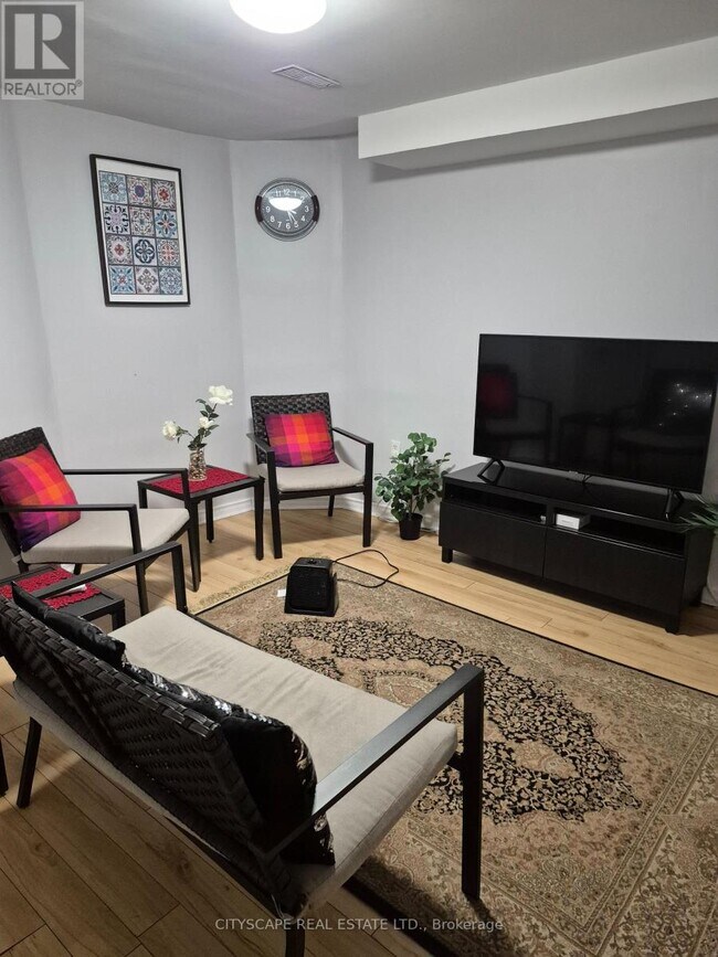 3072 Caulfield Crescent in Mississauga, ON - Building Photo - Building Photo