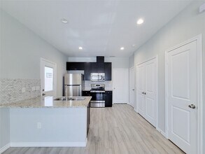 16684 E Ivanhoe St in Montgomery, TX - Building Photo - Building Photo