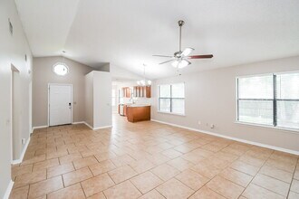 8618 Collins Ridge Blvd S in Jacksonville, FL - Building Photo - Building Photo