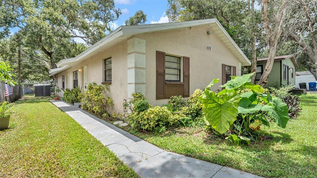 619 2nd Ave NE in Largo, FL - Building Photo