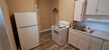 1506 Jules St in St. Joseph, MO - Building Photo - Building Photo