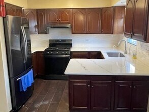 6651 S Ellis Ave in Chicago, IL - Building Photo - Building Photo