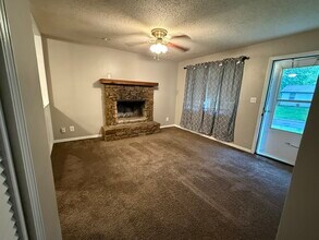 5010 N Crystal Ave in Kansas City, MO - Building Photo - Building Photo