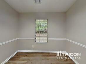 6629 Rebecca Lou Ln in Lithonia, GA - Building Photo - Building Photo