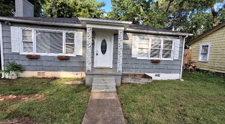 906 Appleby St NW in Huntsville, AL - Building Photo