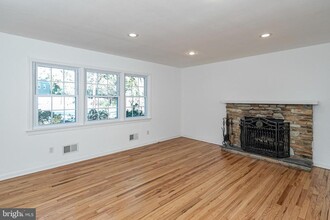 339 Hamilton Ave in Princeton, NJ - Building Photo - Building Photo