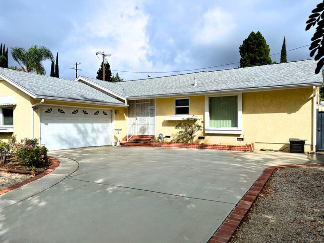 property at 11043 Babbitt Ave