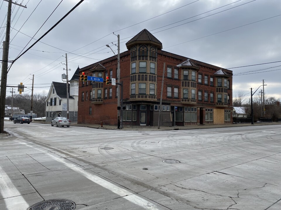 3501 E 93rd St in Cleveland, OH - Building Photo