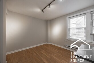 511 W Belmont Ave in Chicago, IL - Building Photo - Building Photo
