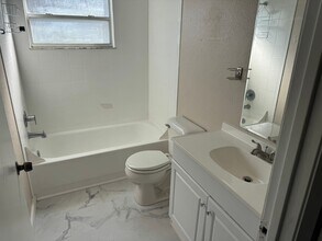 13430 Amanda Ave in Spring Hill, FL - Building Photo - Building Photo