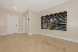 9481 Stanley Ln in Tamarac, FL - Building Photo - Building Photo