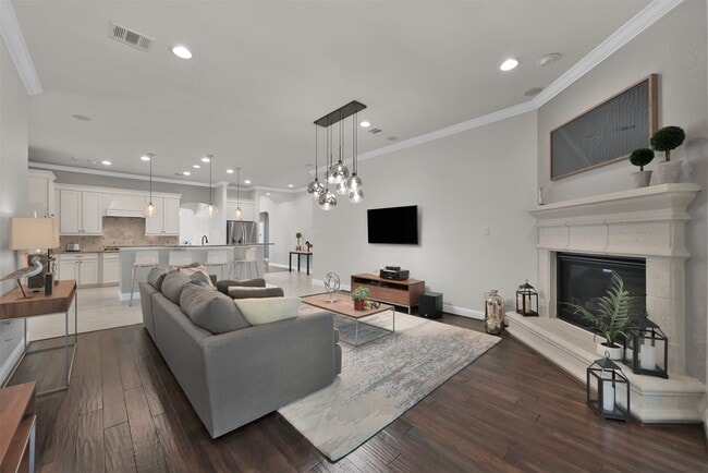 property at 98 Lindenberry Cir