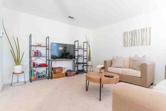 2023 Habero Dr in Escondido, CA - Building Photo - Building Photo