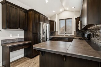 61205 SE Geary Dr in Bend, OR - Building Photo - Building Photo