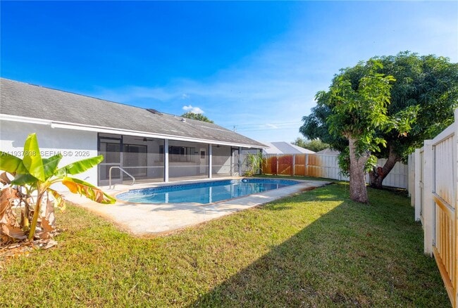 5402 NW Emblem St in Port St. Lucie, FL - Building Photo - Building Photo