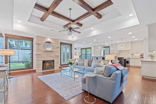 property at 2411 Marlton Dr