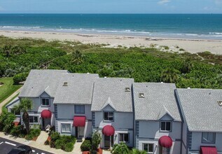 1004 Ocean Park Ln in Cape Canaveral, FL - Building Photo - Building Photo