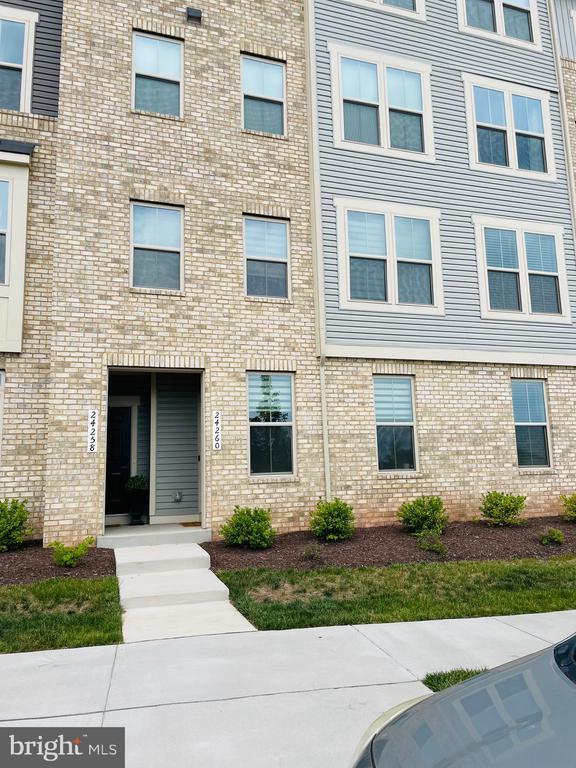 property at 24260 Thurso Sq