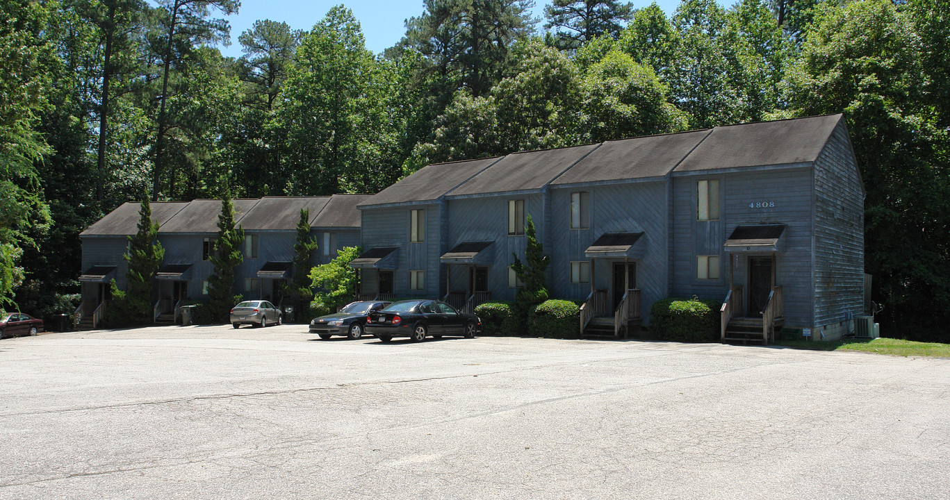 4808-4812 Wallingford Dr in Raleigh, NC - Building Photo