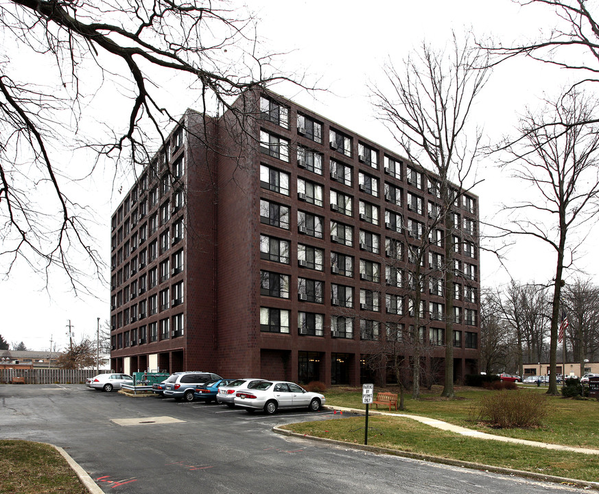 Knickerbocker Apartments in Bay Village, OH - Foto de edificio